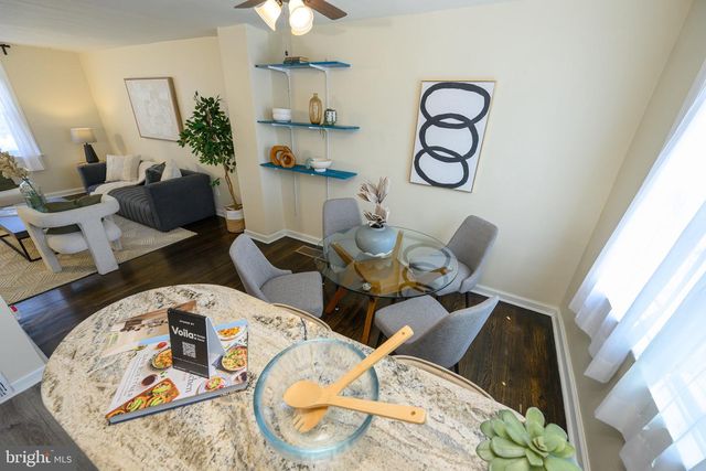 379 FAIRWAY TER, Philadelphia, PA 19128