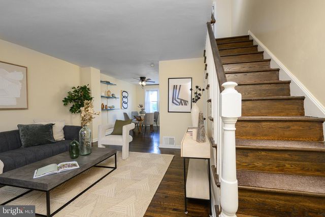 379 FAIRWAY TER, Philadelphia, PA 19128