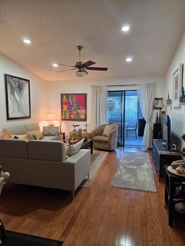 2640 W Gately Dr Drive W 1204, West Palm Beach, FL 33415