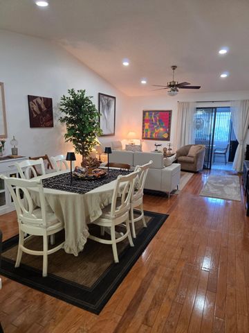 2640 W Gately Dr Drive W 1204, West Palm Beach, FL 33415