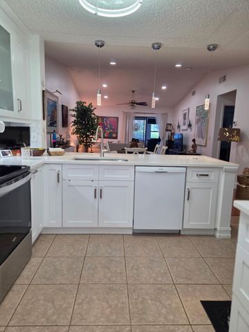 2640 W Gately Dr Drive W 1204, West Palm Beach, FL 33415
