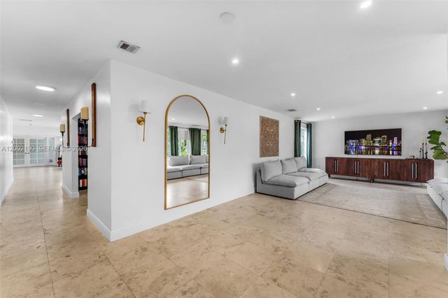 11350 SW 30th Street, Miami, FL 33165