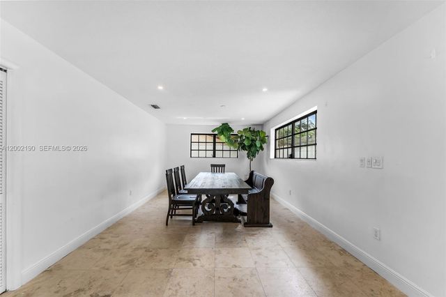11350 SW 30th Street, Miami, FL 33165