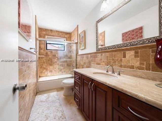 11350 SW 30th Street, Miami, FL 33165