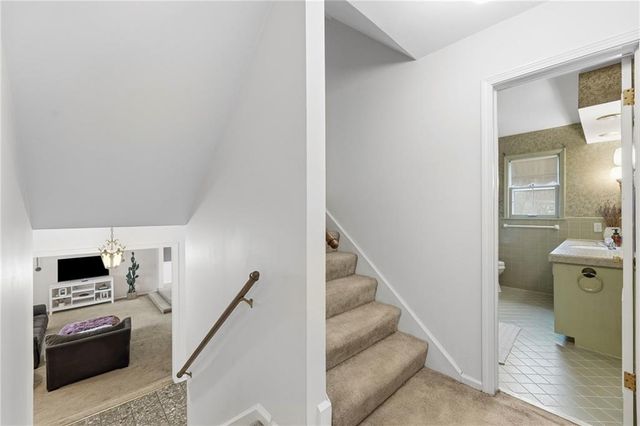 10505 Belinder Road, Leawood, KS 66206