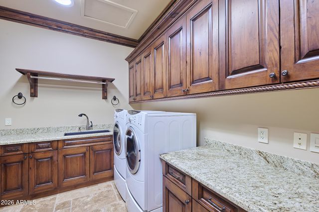 9413 E La Posada Circle, Scottsdale, AZ 85255