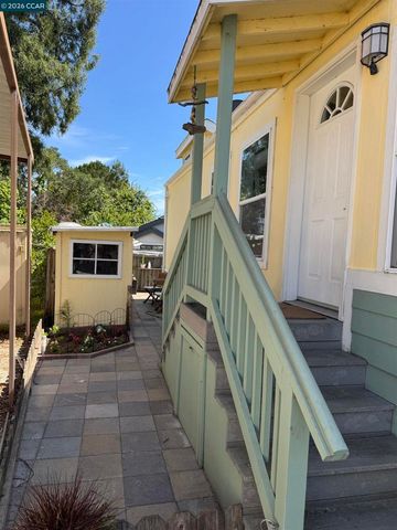 930 Rosedale Ave SPC 19, Capitola, CA 95010