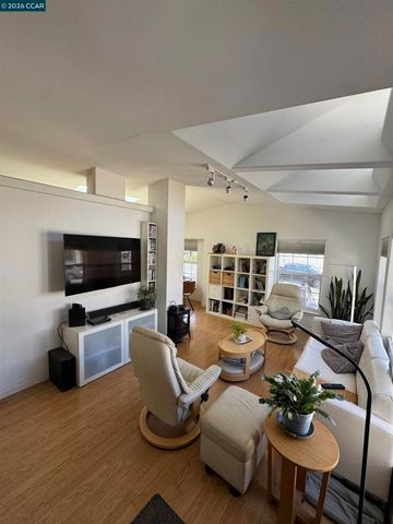 930 Rosedale Ave SPC 19, Capitola, CA 95010