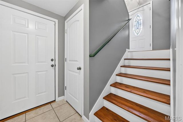 38 Shady Tree Court, Winfield, MO 63389