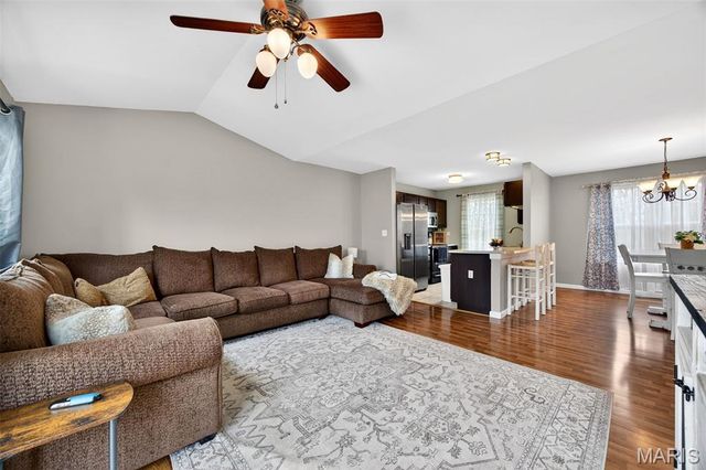 38 Shady Tree Court, Winfield, MO 63389