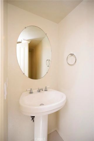 2 Arese Aisle, Irvine, CA 92606