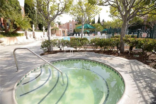 2 Arese Aisle, Irvine, CA 92606