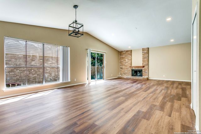 13239 Larkway, San Antonio, TX 78233