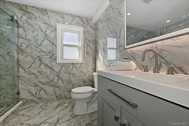 1050 Hastings Street, Baldwin, NY 11510