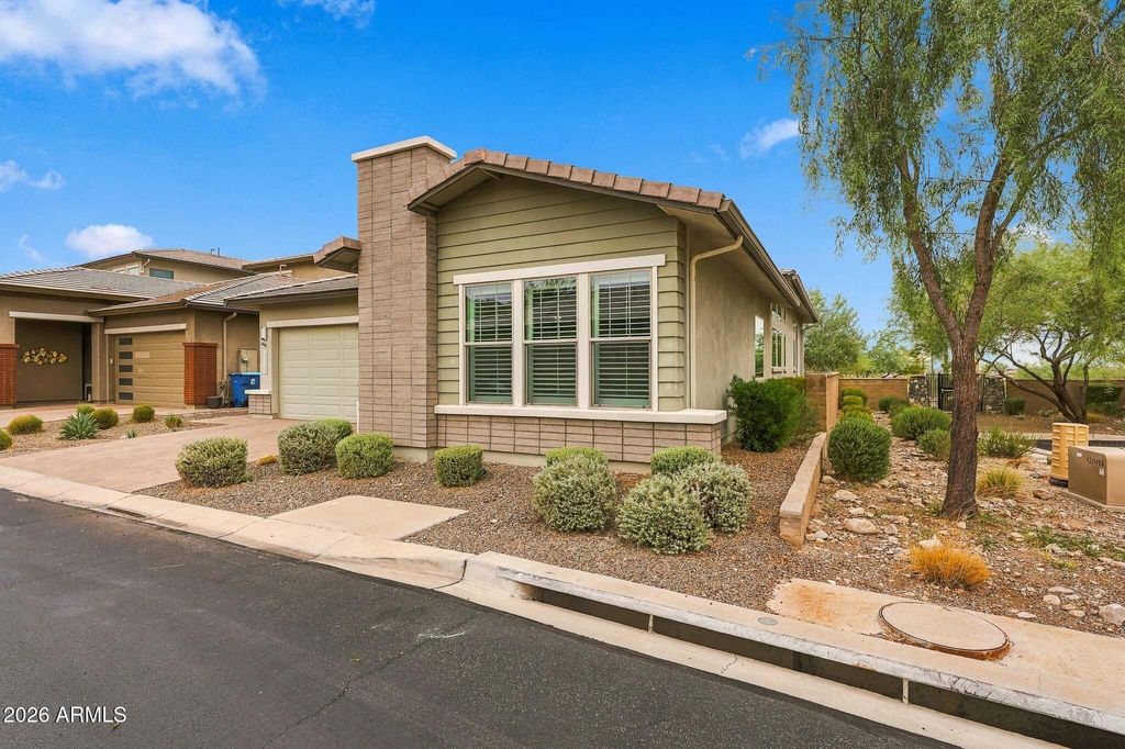 5113 N 207TH Drive, Buckeye, AZ 85396 — photo 2