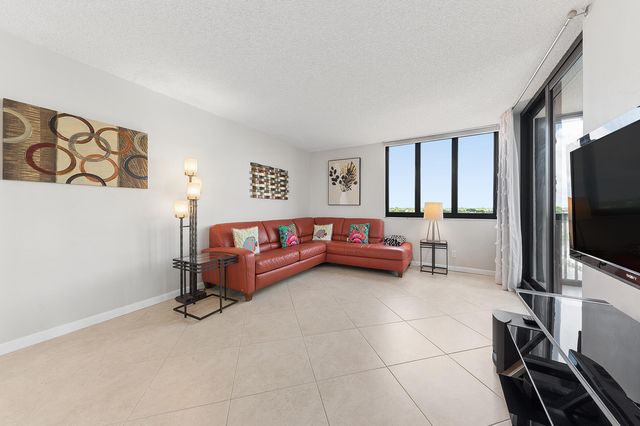 3420 S OCEAN Boulevard 8T, Highland Beach, FL 33487
