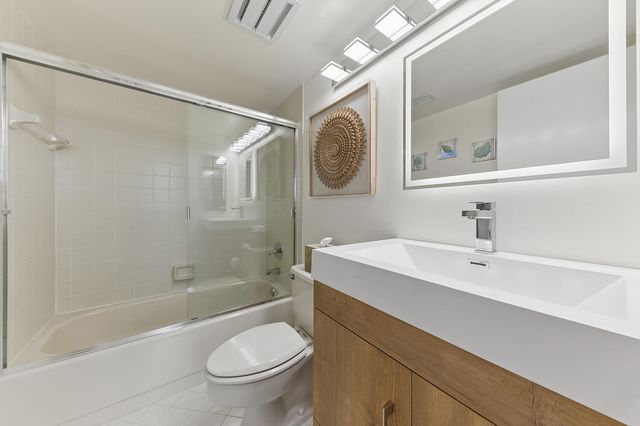 3420 S OCEAN Boulevard 8T, Highland Beach, FL 33487