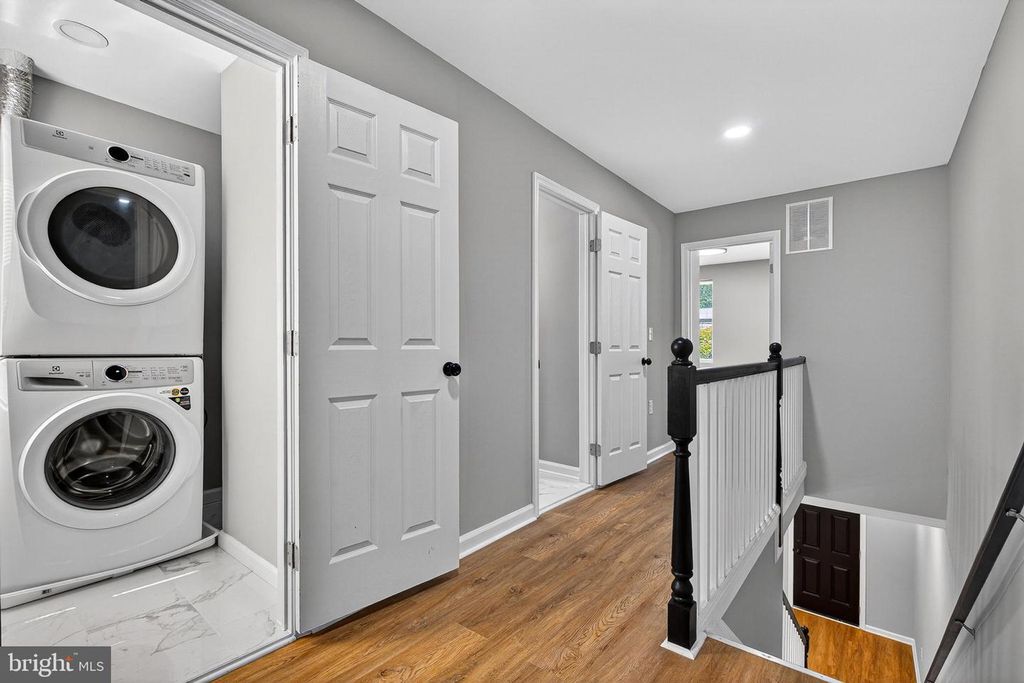 Image 11 of property listing at 3107 INDEPENDENCE ST, Baltimore, MD 21218