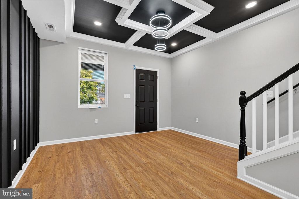 Image 7 of property listing at 3107 INDEPENDENCE ST, Baltimore, MD 21218