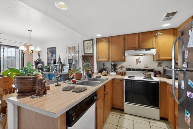 3301 Monroe Street NE E-51, Albuquerque, NM 87110