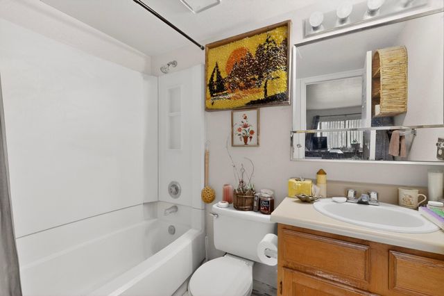 3301 Monroe Street NE E-51, Albuquerque, NM 87110