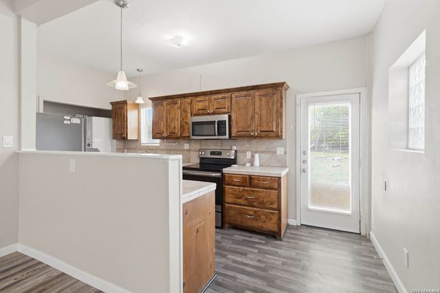 9140 Sailfish Dr, San Antonio, TX 78006