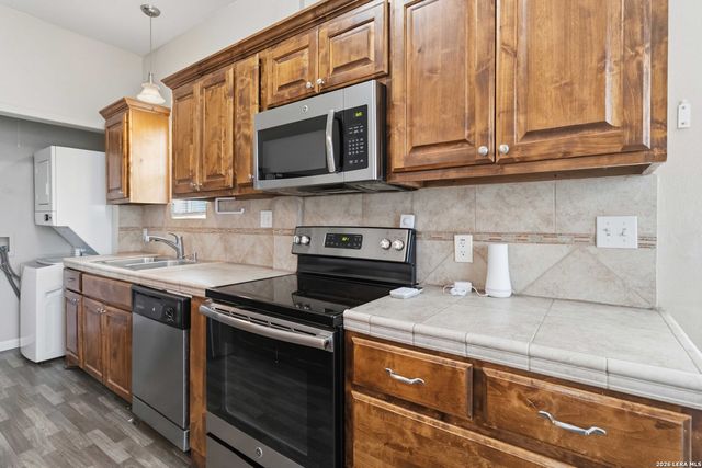 9140 Sailfish Dr, San Antonio, TX 78006