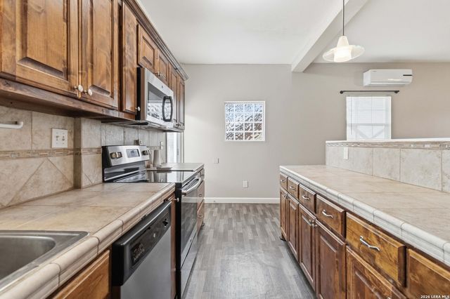 9140 Sailfish Dr, San Antonio, TX 78006