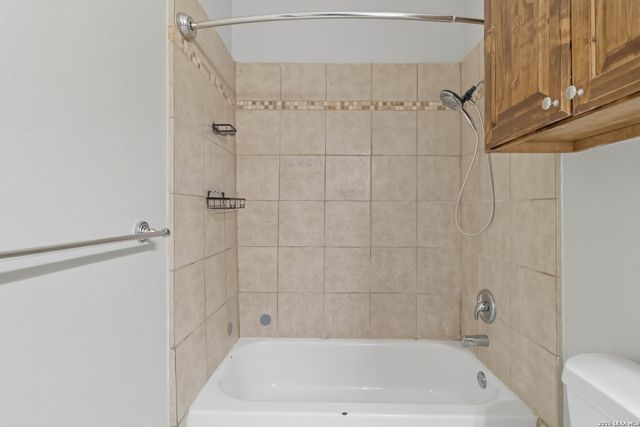 9140 Sailfish Dr, San Antonio, TX 78006