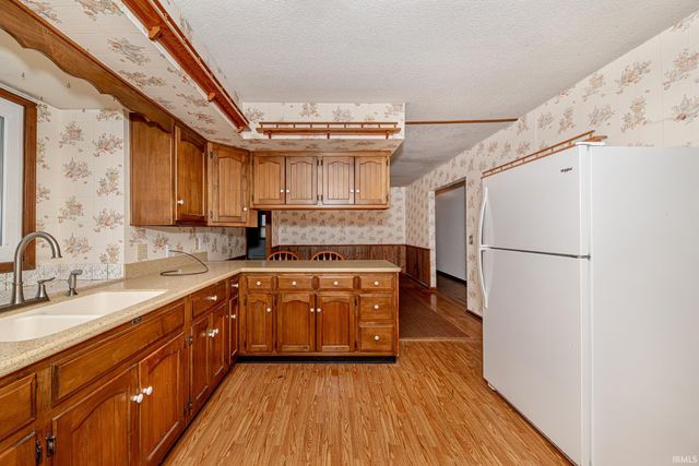 1266 Westgate Avenue, Columbia City, IN 46725