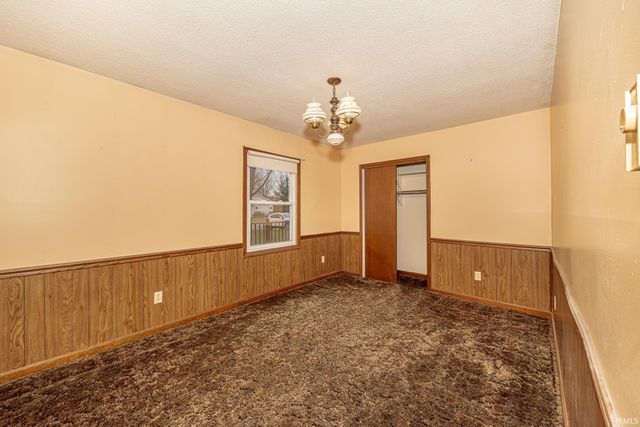 1266 Westgate Avenue, Columbia City, IN 46725