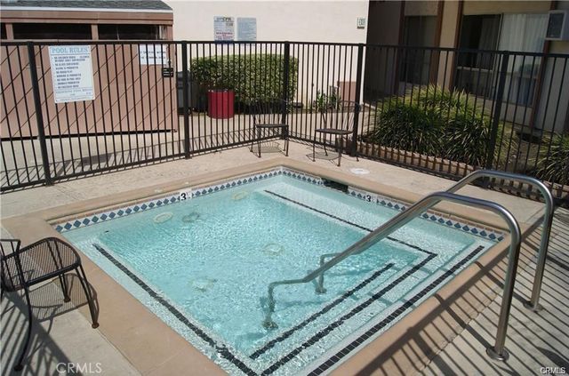 5585 E Pacific Coast Highway 125, Long Beach, CA 90804