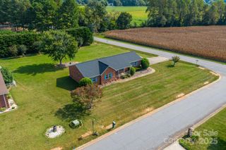 5136 Olde School Drive, Hickory, NC 28602