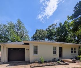 315 E Whittier Street, Claycomo, MO 64119