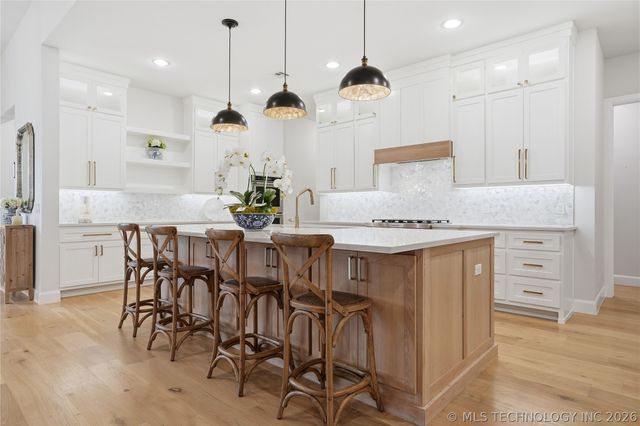 6615 E 123rd Place S, Bixby, OK 74008