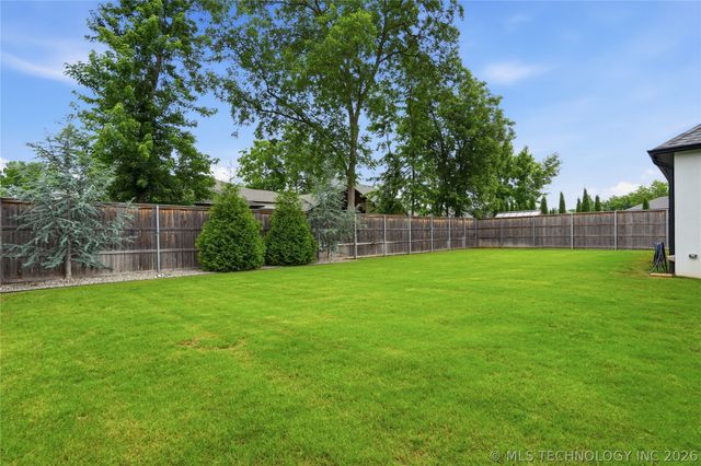 6615 E 123rd Place S, Bixby, OK 74008