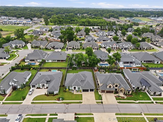 6615 E 123rd Place S, Bixby, OK 74008