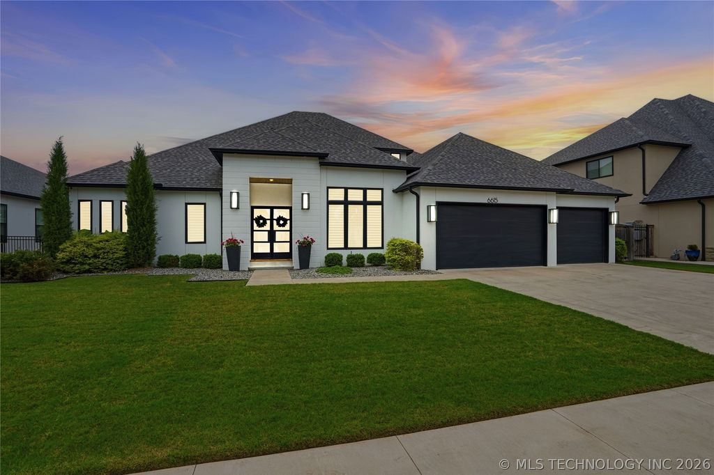 6615 E 123rd Place S, Bixby, OK 74008