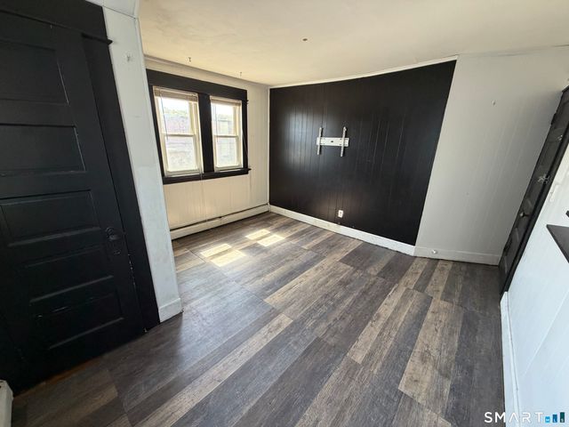 95 Park Avenue, Derby, CT 06418