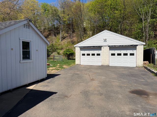 95 Park Avenue, Derby, CT 06418