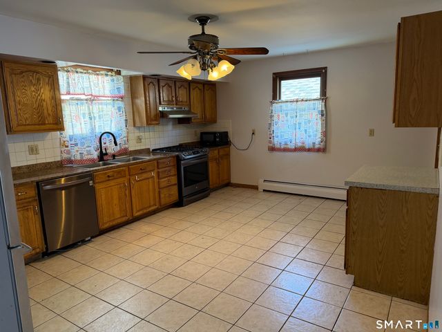 95 Park Avenue, Derby, CT 06418