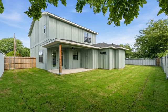919 SW 3rd Avenue, Mineral Wells, TX 76067