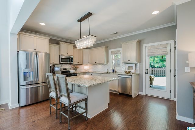 180 LAKE CHELSEA DRIVE, Chelsea, AL 35043