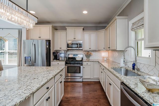 180 LAKE CHELSEA DRIVE, Chelsea, AL 35043