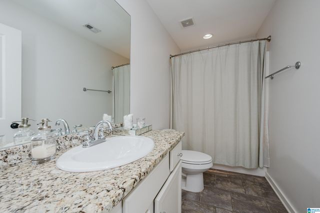 180 LAKE CHELSEA DRIVE, Chelsea, AL 35043