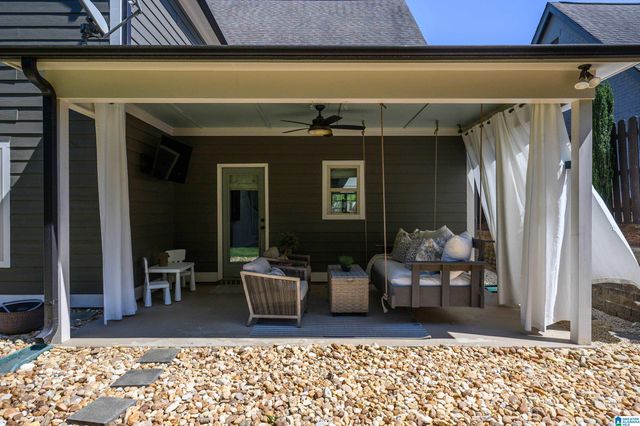 180 LAKE CHELSEA DRIVE, Chelsea, AL 35043