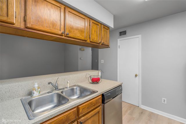 10101 Salinas Drive, Shreveport, LA 71115