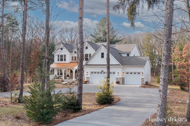 8705 Bentham Court, Courtland Twp, MI 49341