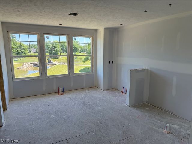 32585 Royal Troon Drive, Avon Lake, OH 44012