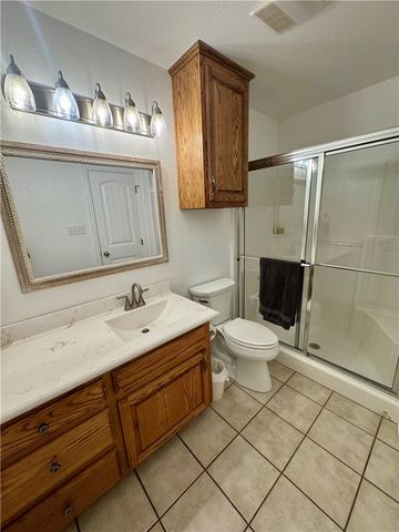 203 Oakwood Drive, Mexia, TX 76667